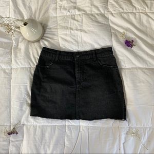 Forever 21 charcoaly/black denim skirt skirt💥
